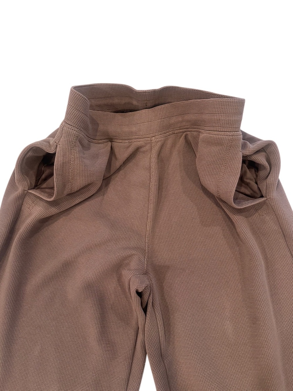 Alo Women's Brown Waffle Crop Top & Pants Set - Picture 9 of 13